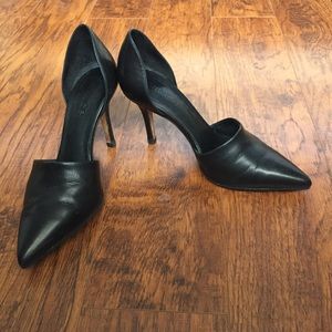 Vince black D'orsay pumps