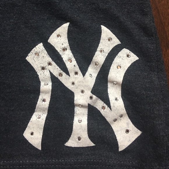 Victoria's Secret PINk Yankees V neck t-shirt - Picture 2 of 7