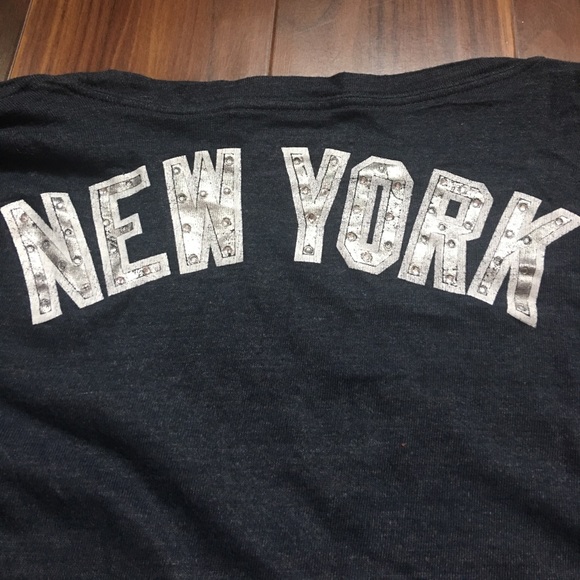 Victoria's Secret PINk Yankees V neck t-shirt - Picture 7 of 7