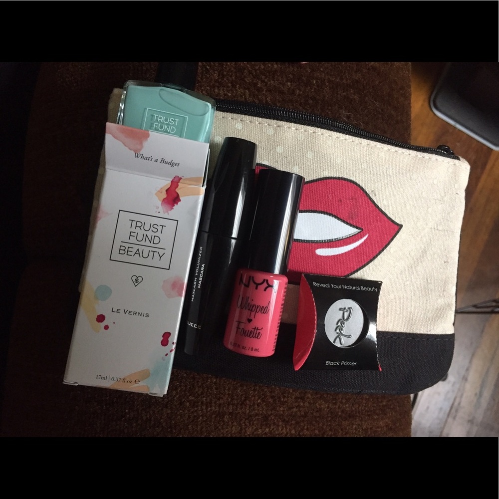 Ipsy Glam bag for June