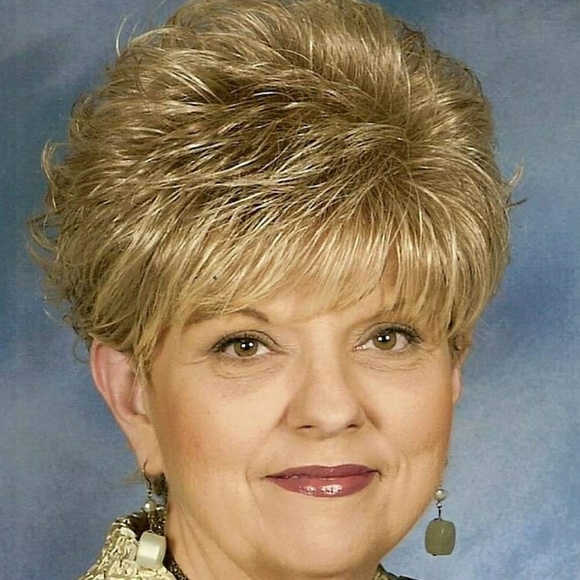 Meet your Posher, Patsy - Picture 1 of 1