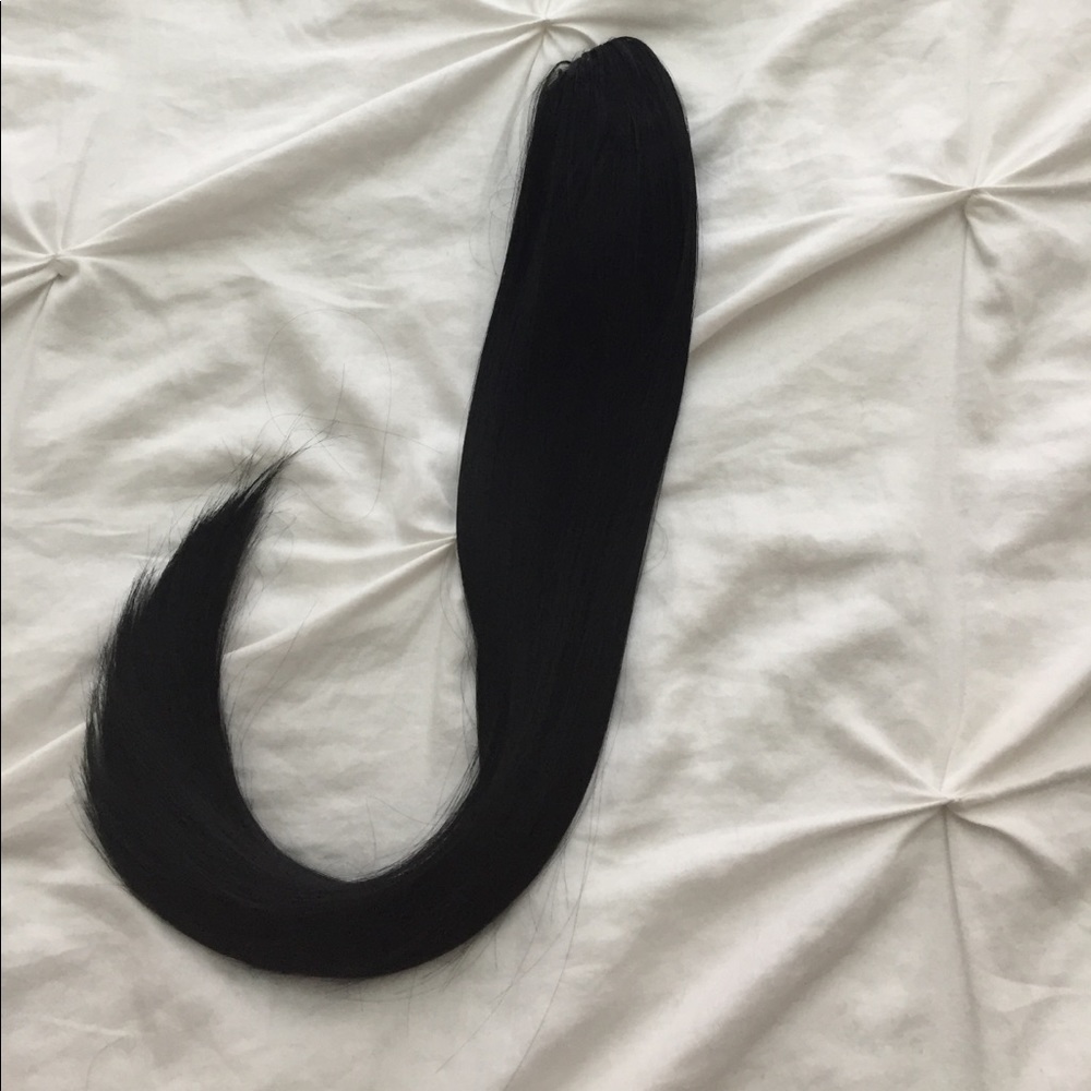 Bellami clip in ponytail