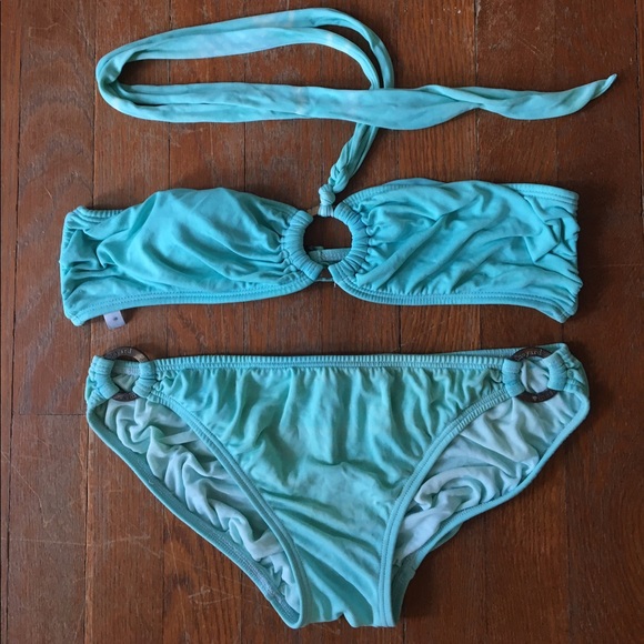 Grew out of the bikini - Picture 1 of 2