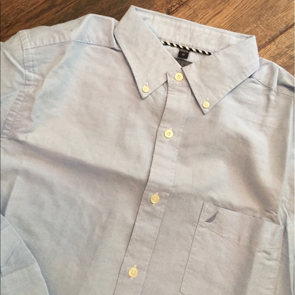 Men's Nautica size medium long sleeve button down