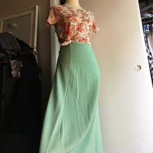 Stretchy maxi skirt, mint color