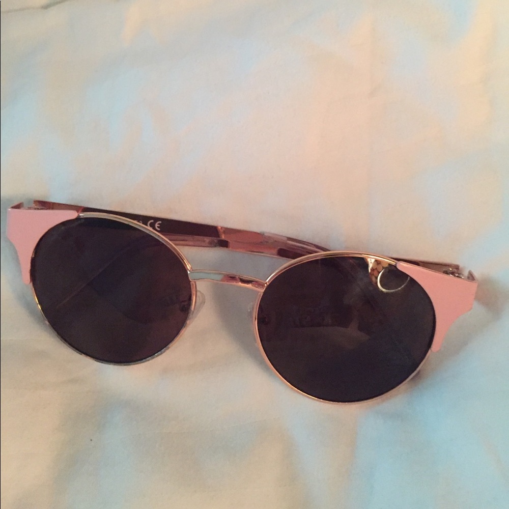 Cat eye hipster sunglasses