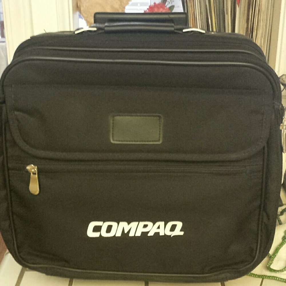 Never used laptop bag by Compaq