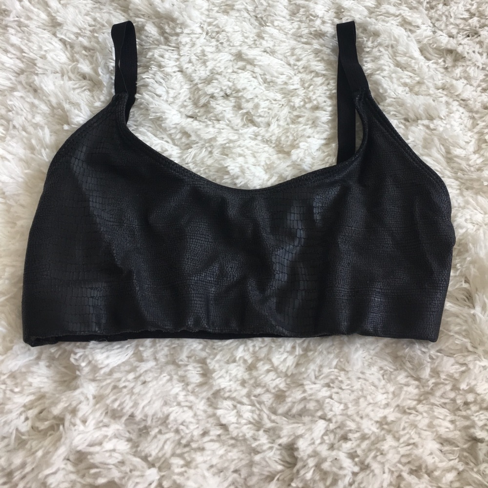 Onzie cage bag bra