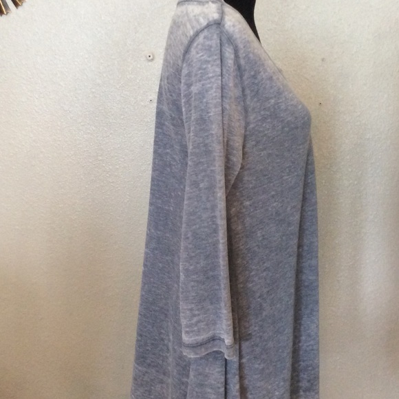 NEW ARRIVAL TUNIC BLOUSE - Picture 2 of 4