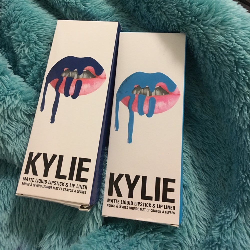 Skylie and Freedom lippies
