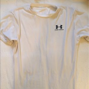MENS white under armour t shirt