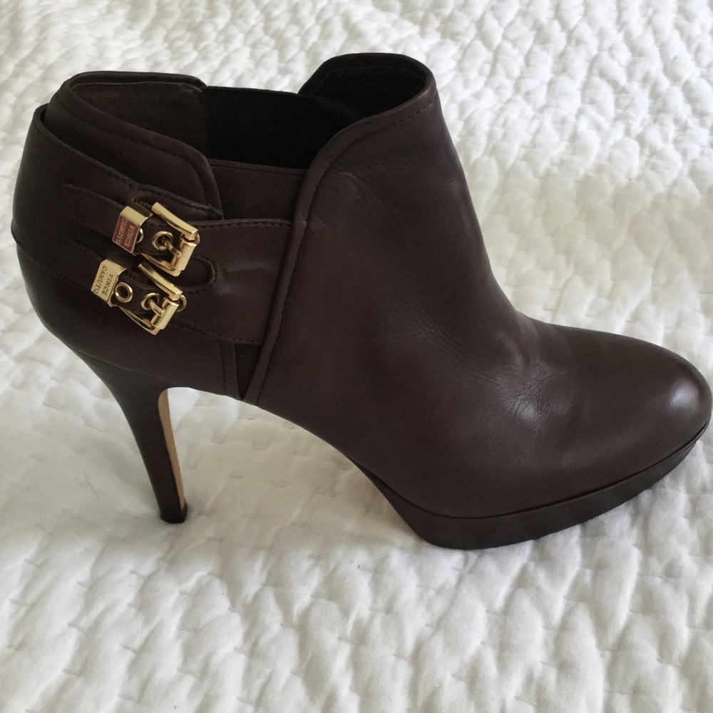 Buckled classy boots!