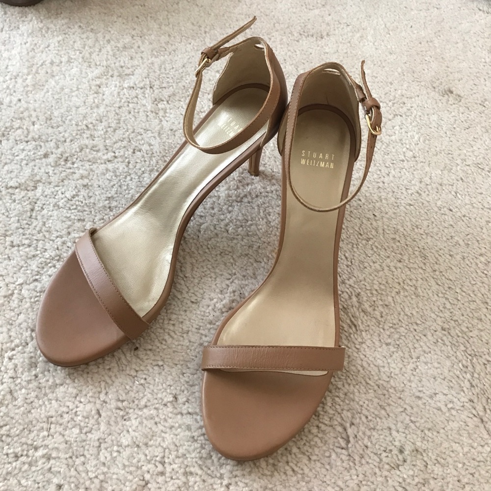 NWOT Stuart Weitzman Ankle Strap Sandal