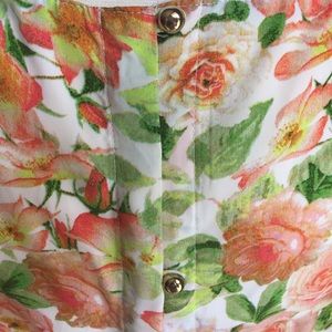 Forever 21 Tops - Floral Peplum Gold Button Down Back Top Forever 21 Tops - Floral Peplum Gold Button Down Back Top
