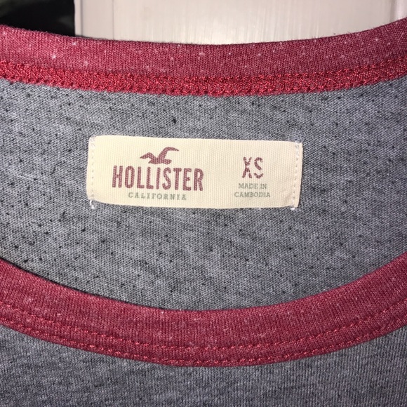 hollister tee - Picture 3 of 3