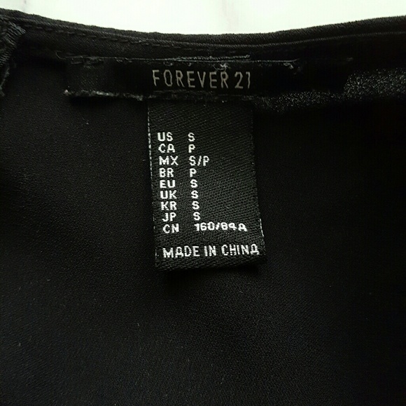 Cropped Side Top - Picture 4 of 4