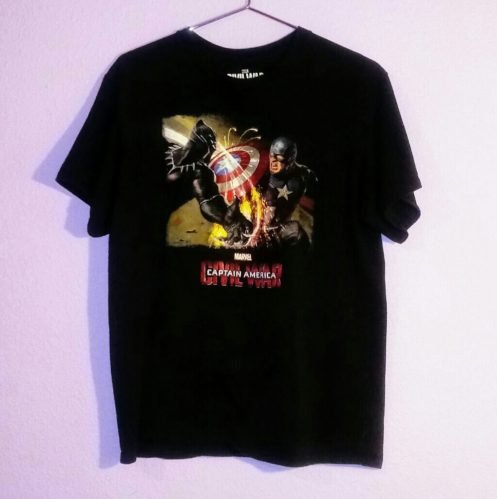Marvel Captain America vs. Black Panther Tee