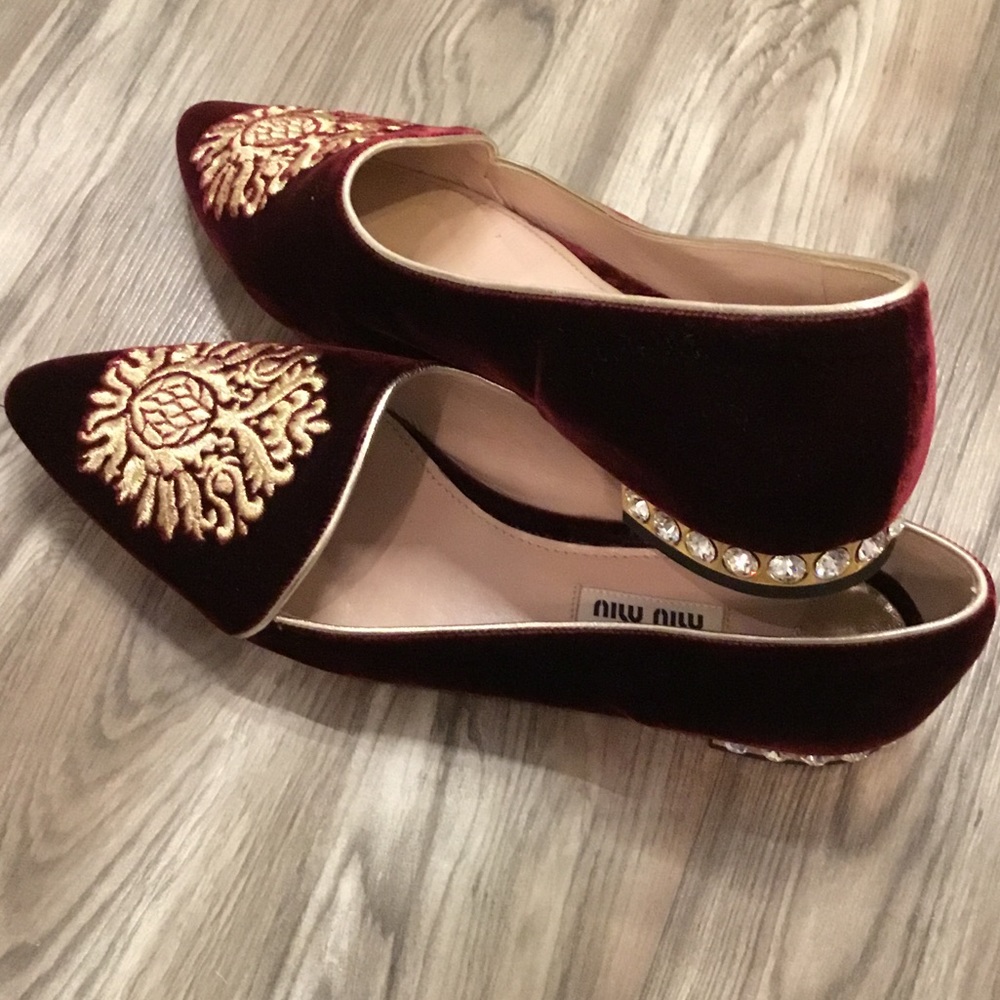 Miu Miu Size 38 Wine suede flat BNWT