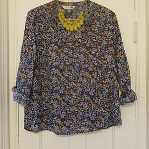 Old Navy Tops - Comfy and cute OLD NAVY linen tunic floral blouse Old Navy Tops - Comfy and cute OLD NAVY linen tunic floral blouse