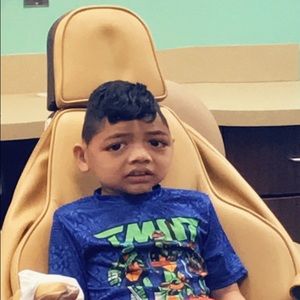 Meet your Posher, Emerson