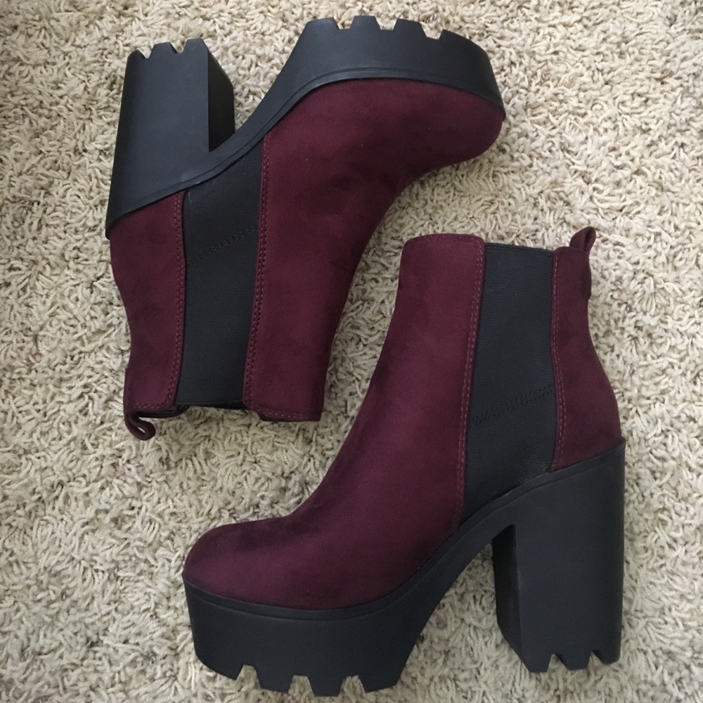 Soda Maroon Booties