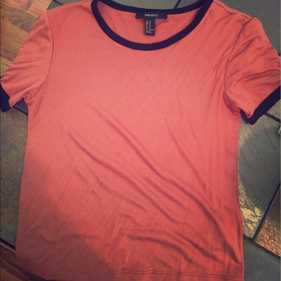 Women's Forever 21 tshirt size Medium - Picture 1 of 4