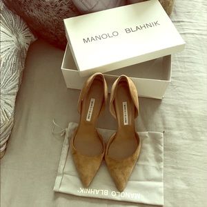 Manolo Blahnik Camel Suede Stiletto💕