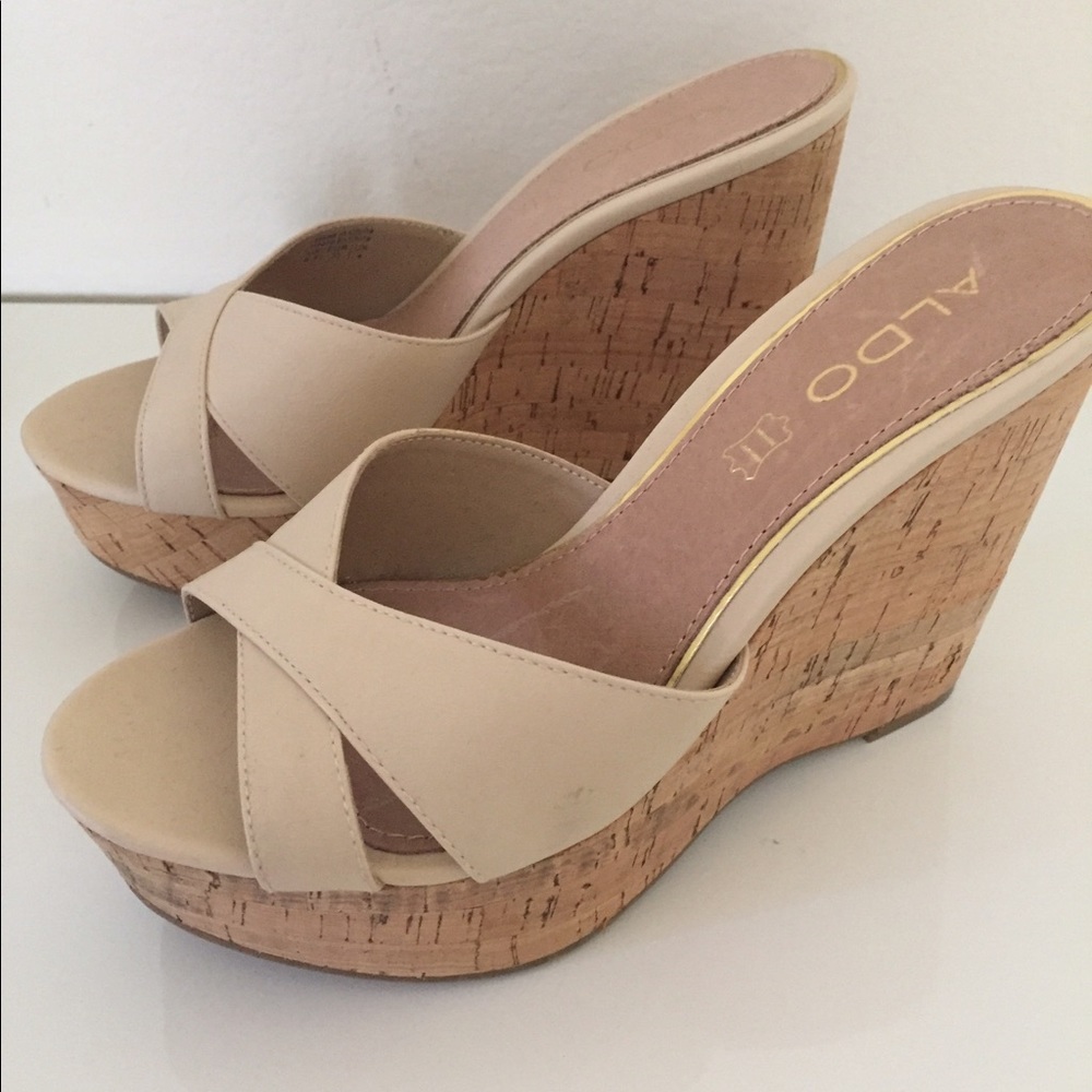 New Aldo beige platforms