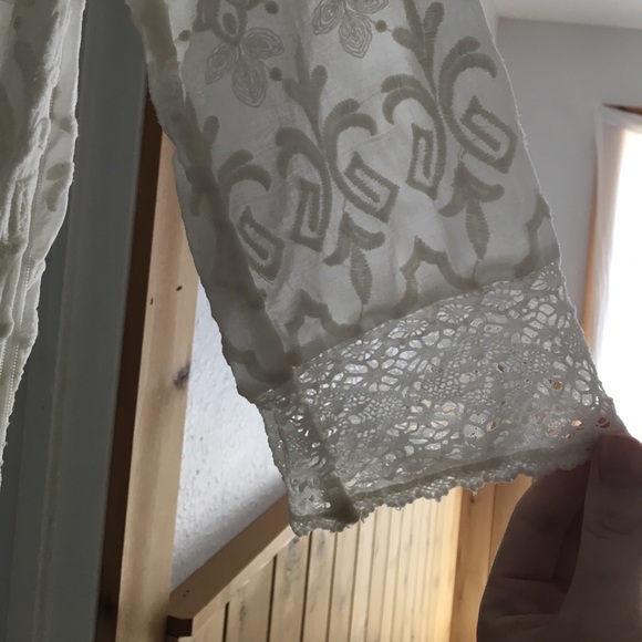 TRADED Provençal Dress in Salt - Picture 6 of 7