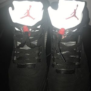 Ua Jordan 5 Retros og