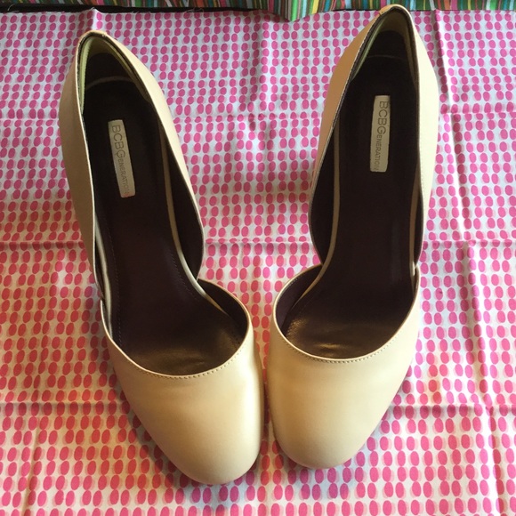 BCBGENERATION on trend block heels! Sz 10. - Picture 2 of 6