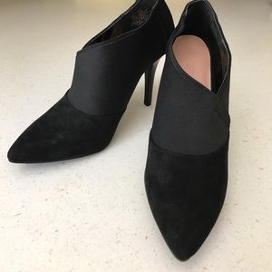 Brand New** Black Vera Wang bootie heels