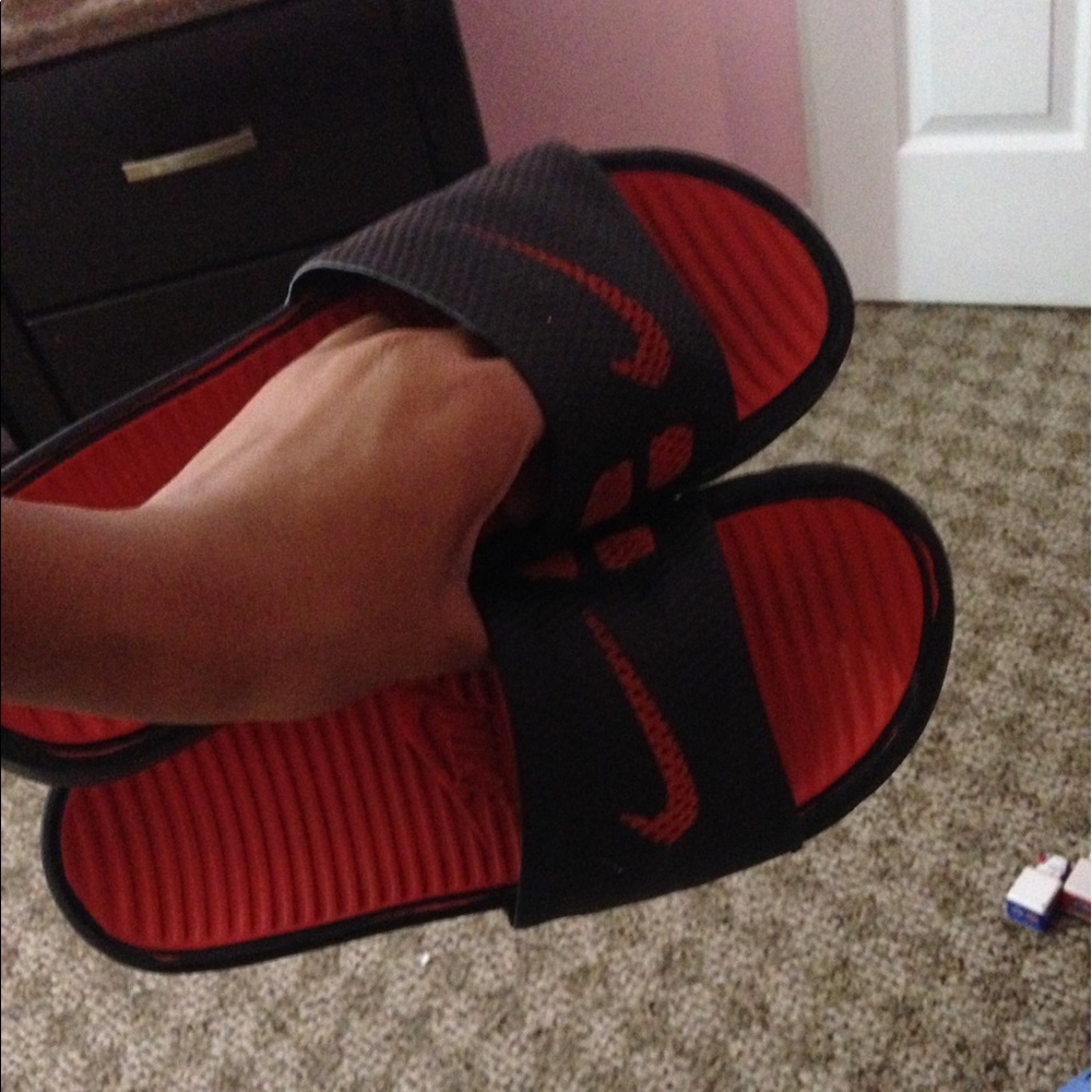 Nike slides