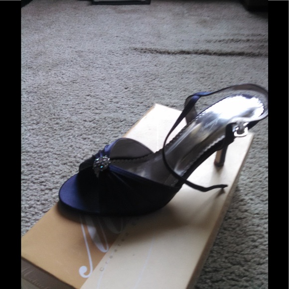 Shoes - Picture 1 of 1