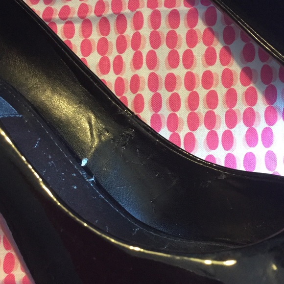 White House Black Market Peep Toe w/ Bows. Sz 10. - Picture 8 of 8