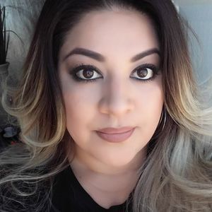 Meet your Posher, Denise