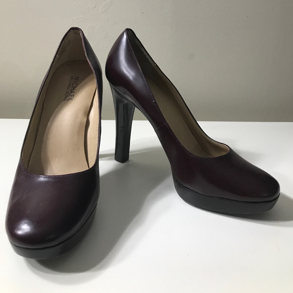 Michael Michael Kors Burgundy Pumps