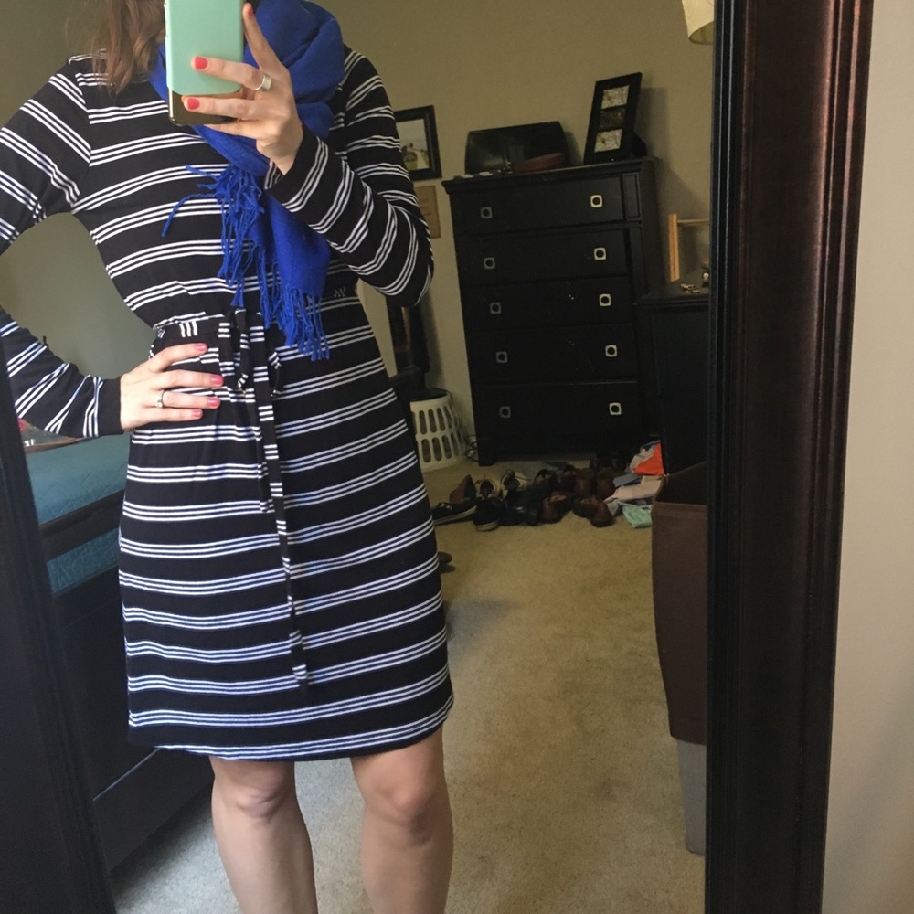 Black and white stripe dress long sleeve