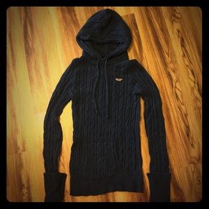 Hollister sweater