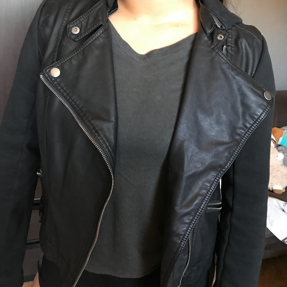 Jacket - Picture 3 of 5