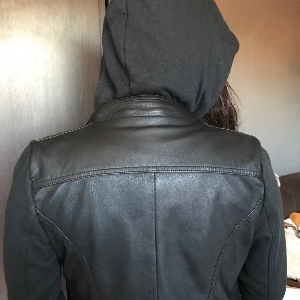 Jacket - Picture 4 of 5