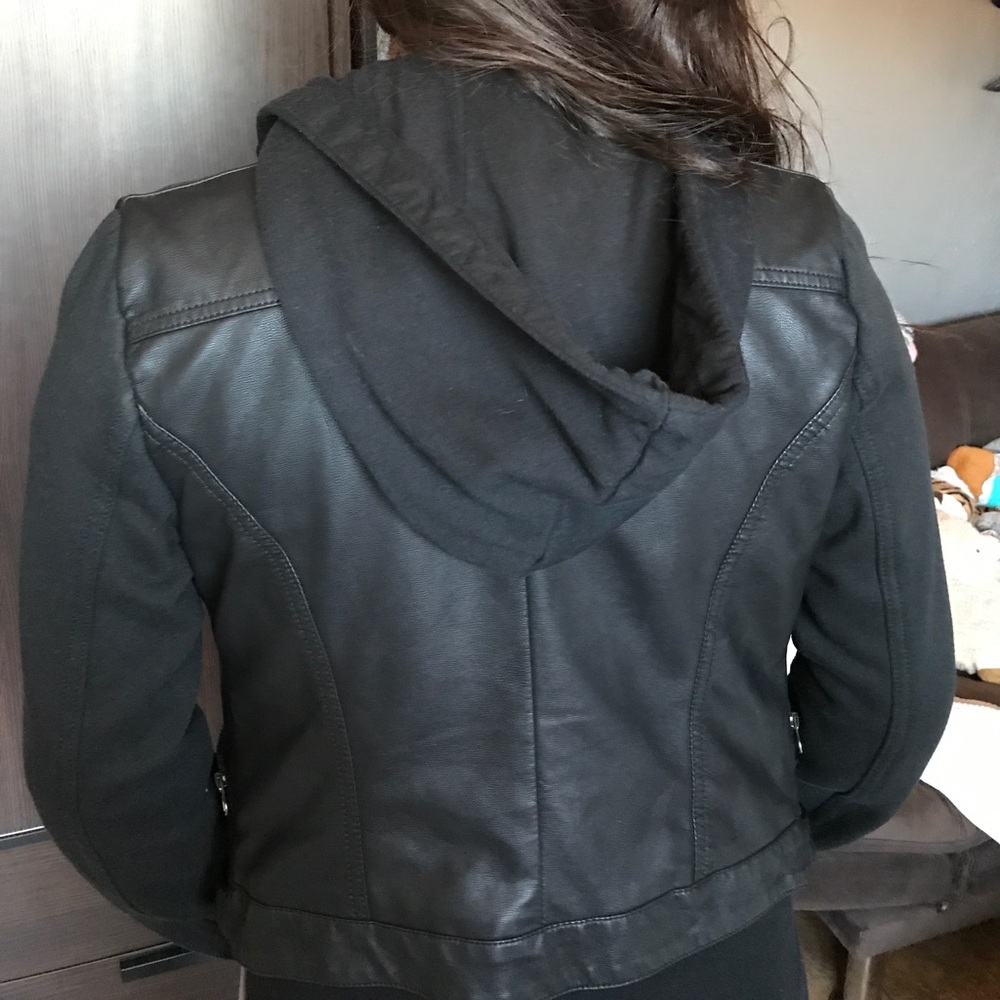 Jacket - Picture 5 of 5