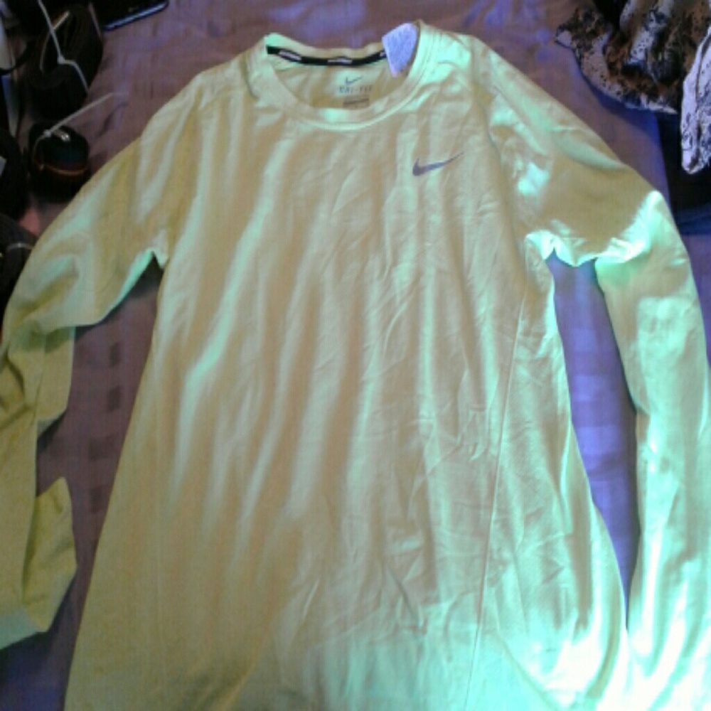 nike running long sleeve
