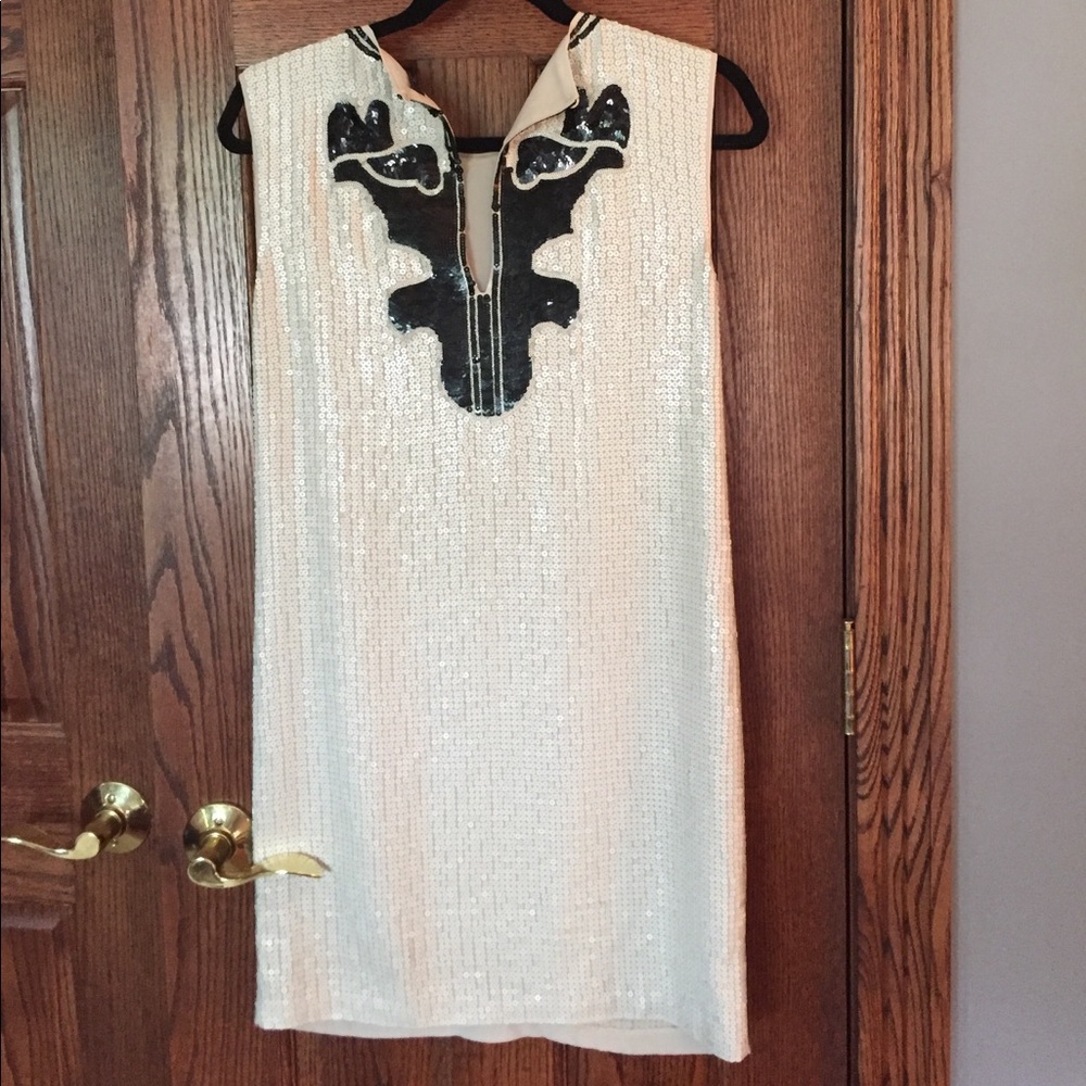 BCBG OCCASION DRESS - Picture 3 of 8