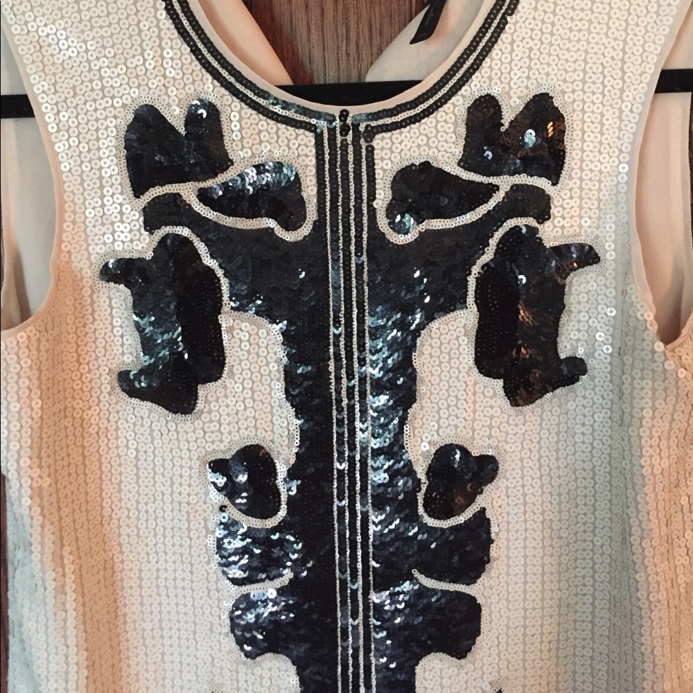 BCBG OCCASION DRESS - Picture 4 of 8