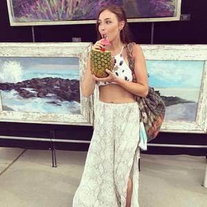 Meet your Posher, Cori