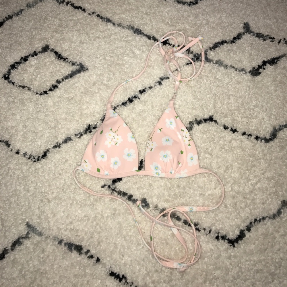 NWOT Frankie's bikinis XS floral top