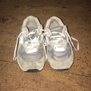 Gray New Balance toddler tennis shoes