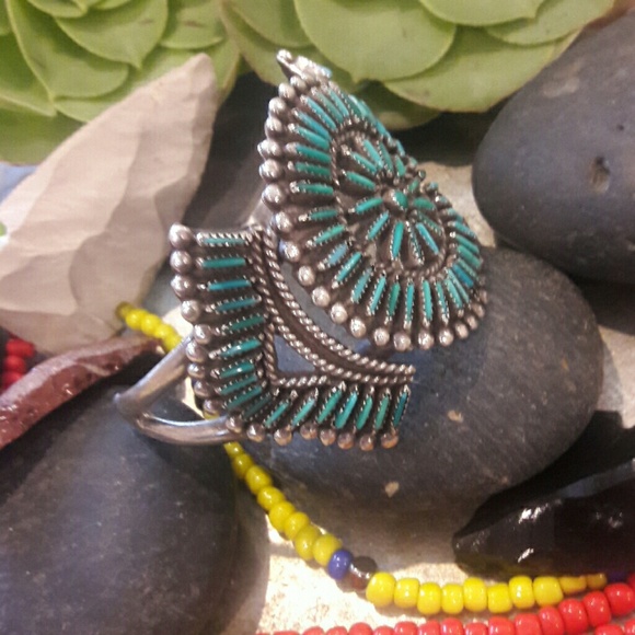 🛑SOLD🛑 Vintage Signed Needle PtTurquoise Cuff - Picture 2 of 8