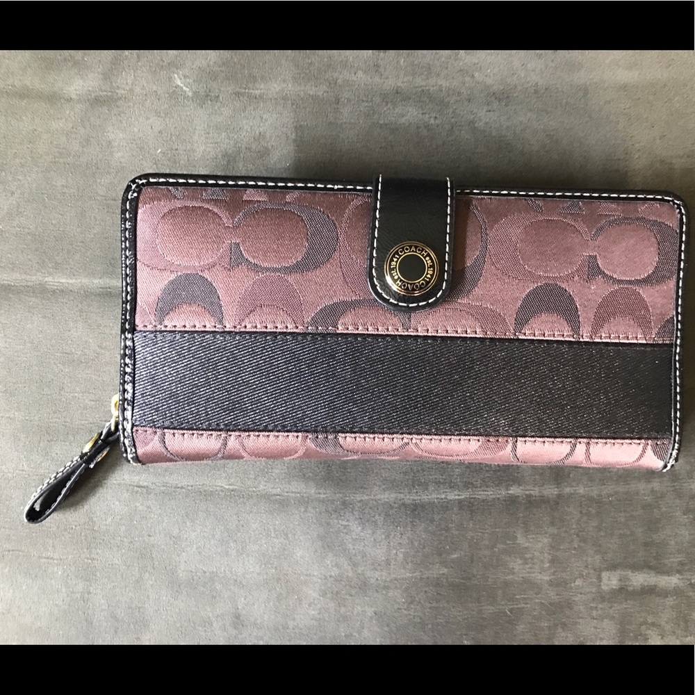 Coach Full Zip Around Wallet